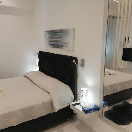 The Syntagma Luxury Suite Ateny Zewnętrze zdjęcie